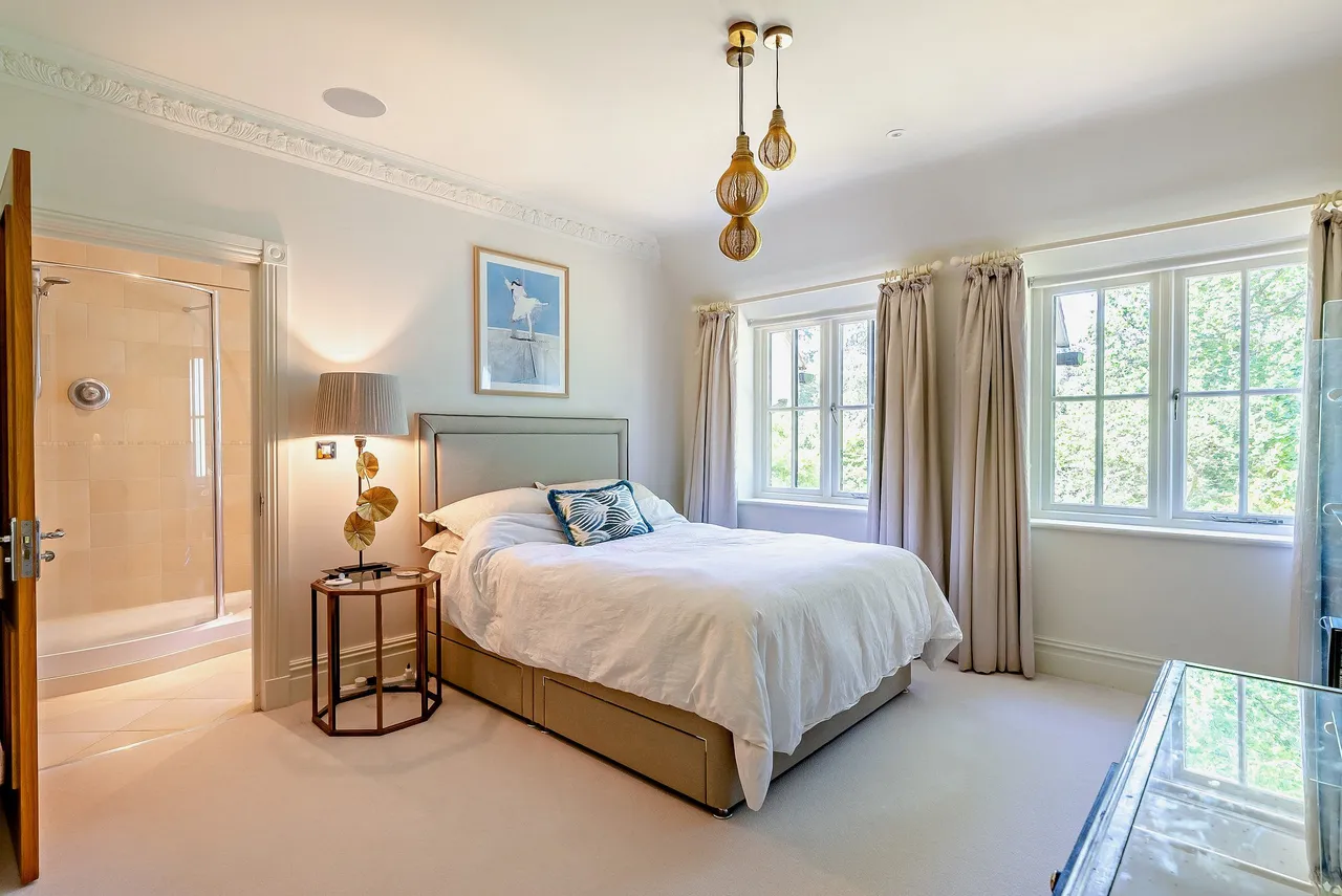 Larch Avenue, Ascot, SL5, photo 9