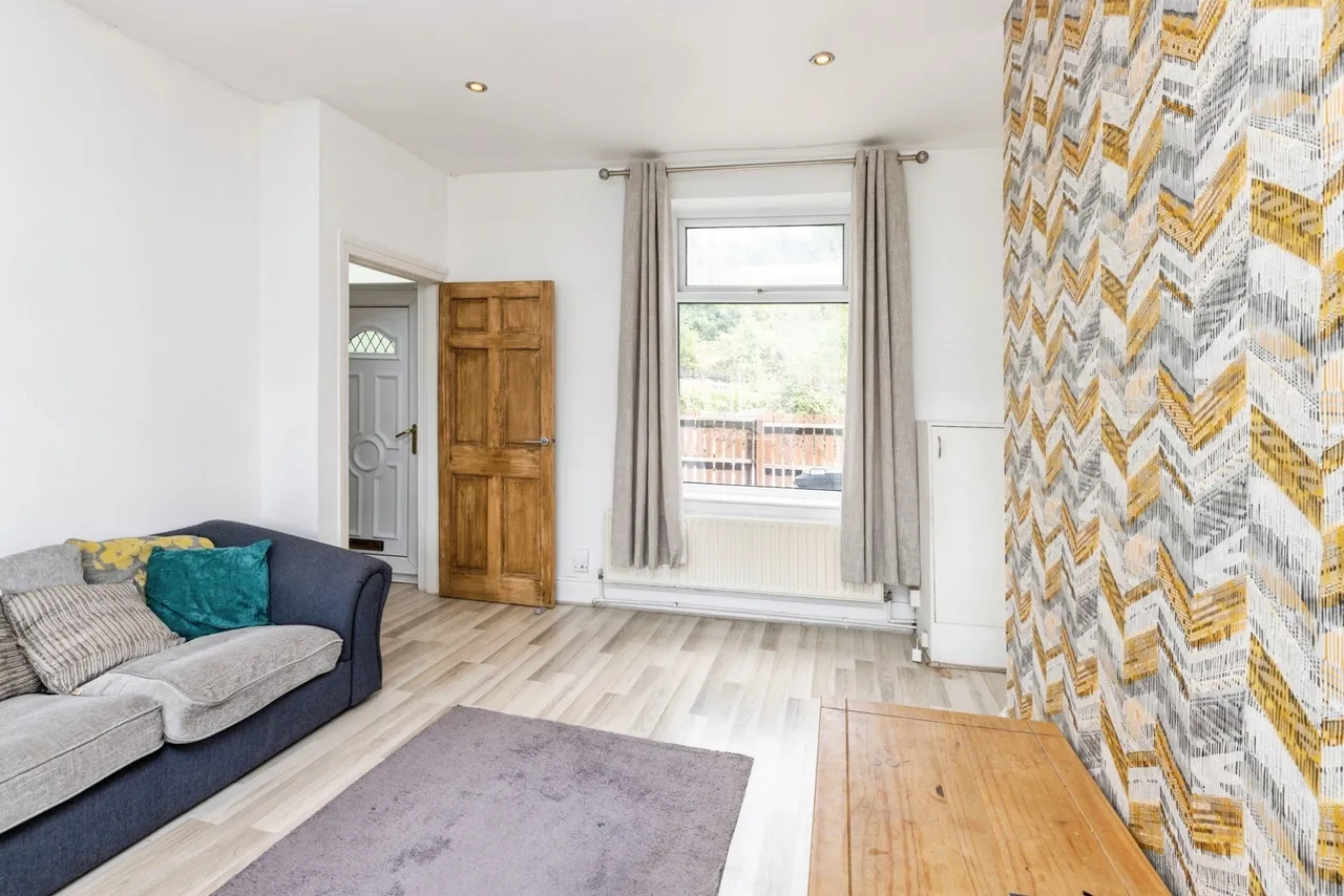 Dodds Royd, Huddersfield, West Yorkshire, HD4, photo 13