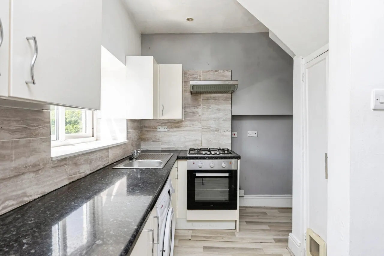 Dodds Royd, Huddersfield, West Yorkshire, HD4, photo 9