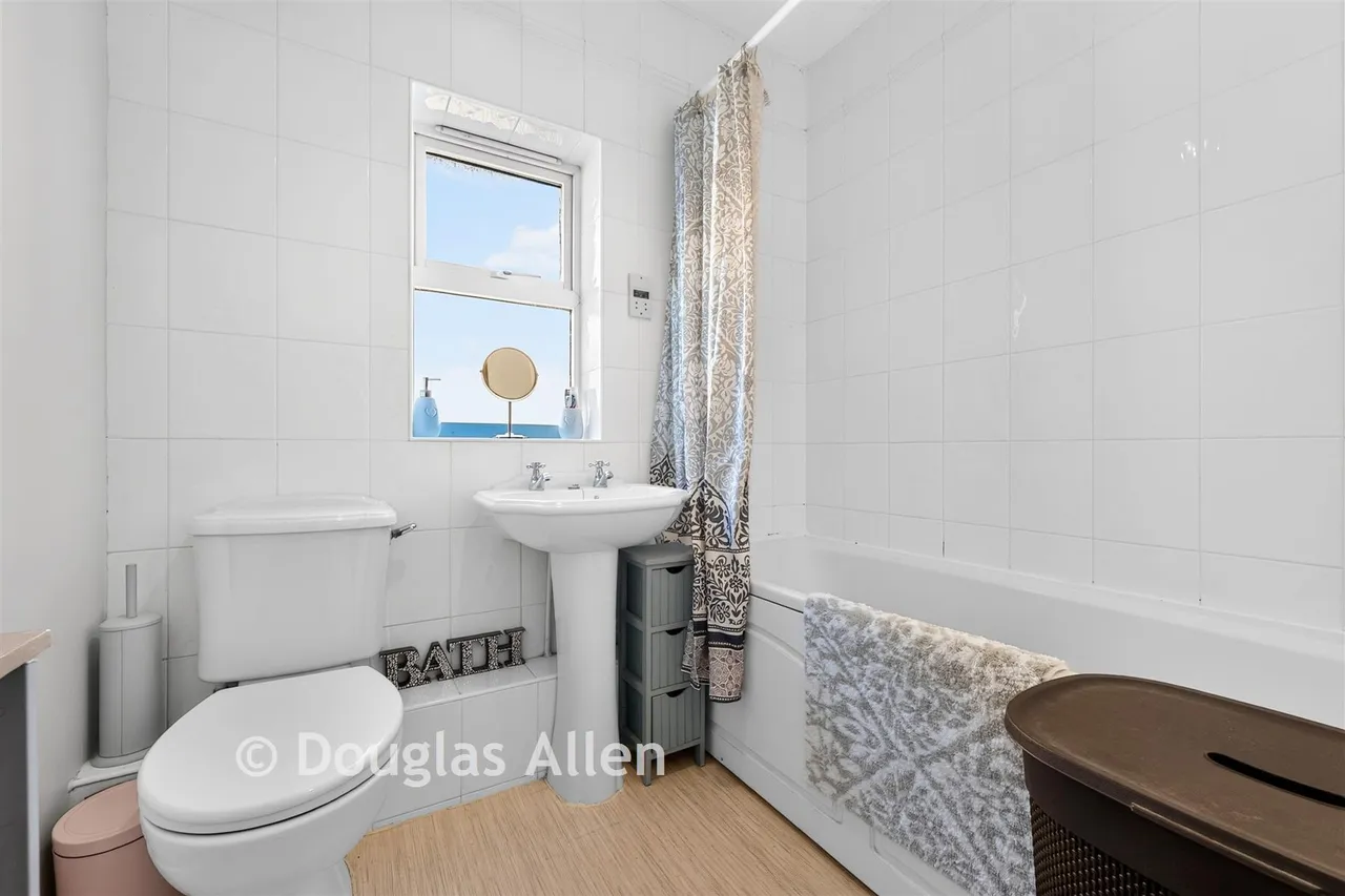 Chelsea Gardens, Harlow, CM17, photo 11