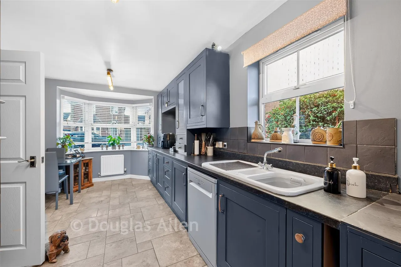 Chelsea Gardens, Harlow, CM17, photo 2
