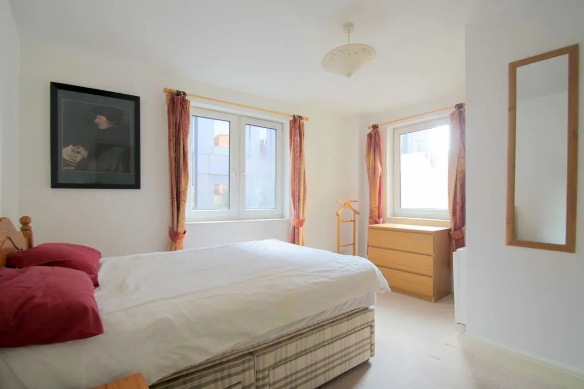 Bartholomew Close, EC1A, photo 4