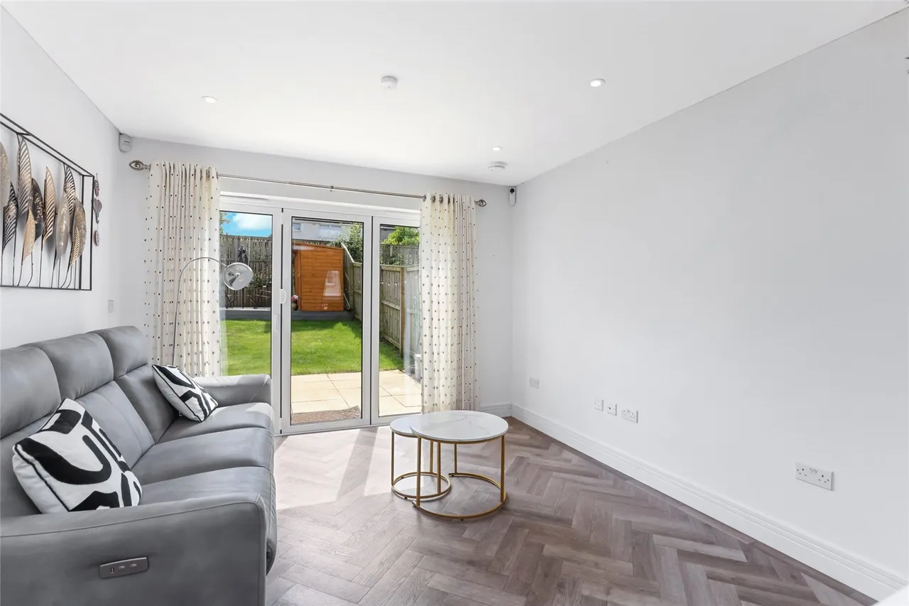 Calder East Drive, Bishopbriggs, Glasgow, East Dunbartonshire, G64, photo 2