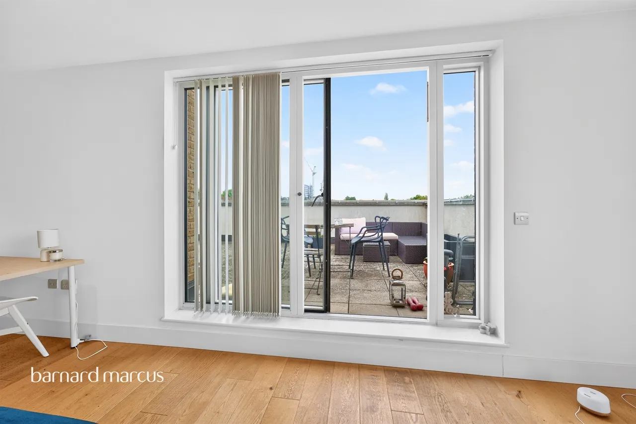 Acton Walk, London, N20, photo 10