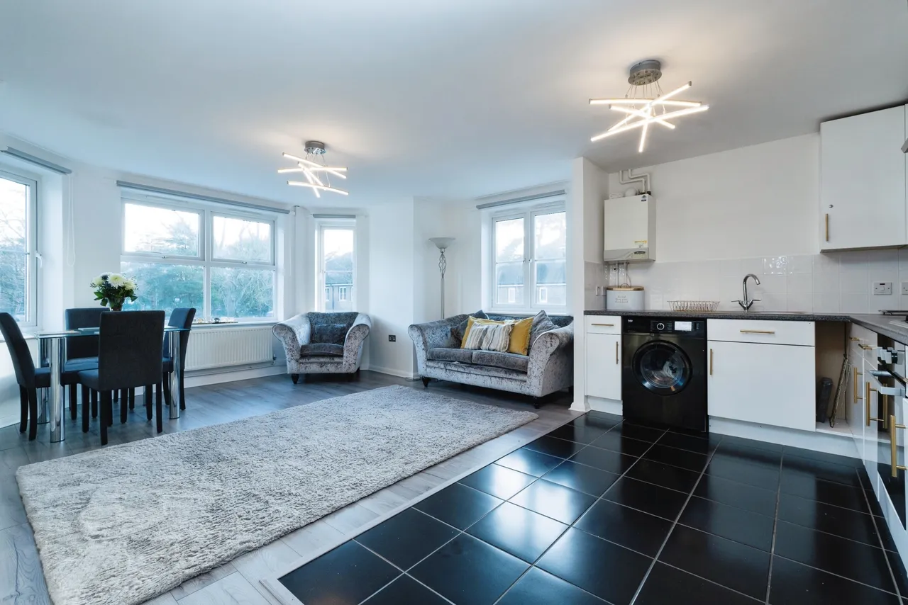 Halton Road, Kenley, Surrey, CR8, photo 10