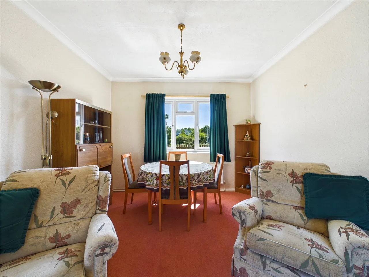 The Crescent, Little Leighs, CM3, photo 13