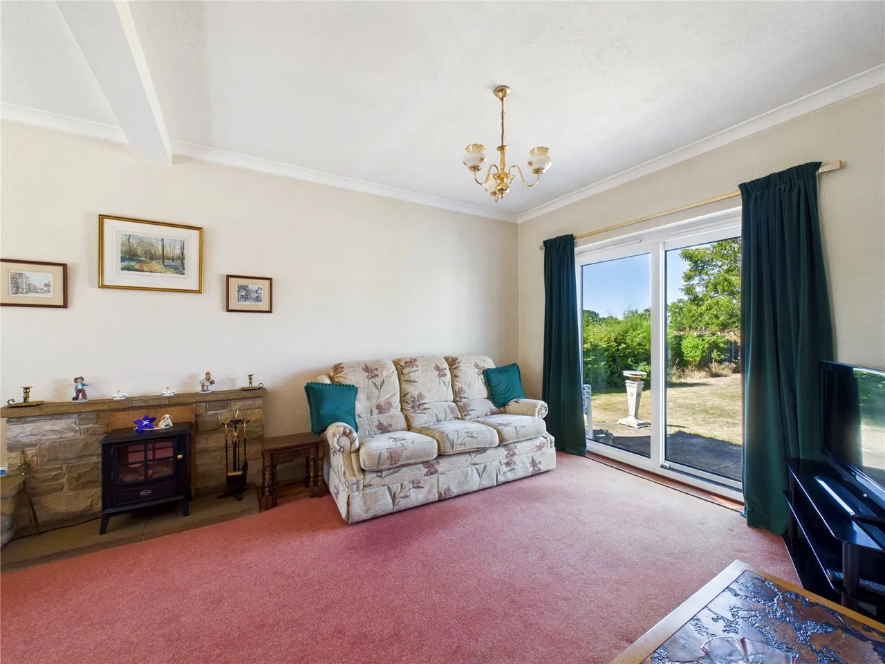 The Crescent, Little Leighs, CM3, photo 14