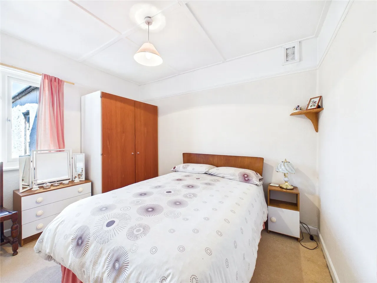 The Crescent, Little Leighs, CM3, photo 6