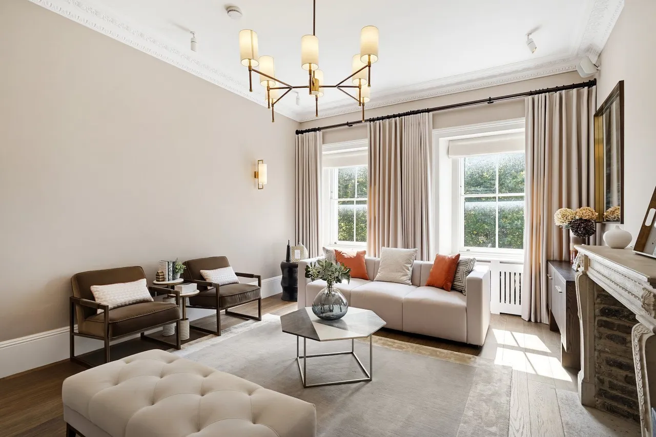 3 bed flat for sale — Onslow Gardens, South Kensington, London, SW7 3PY