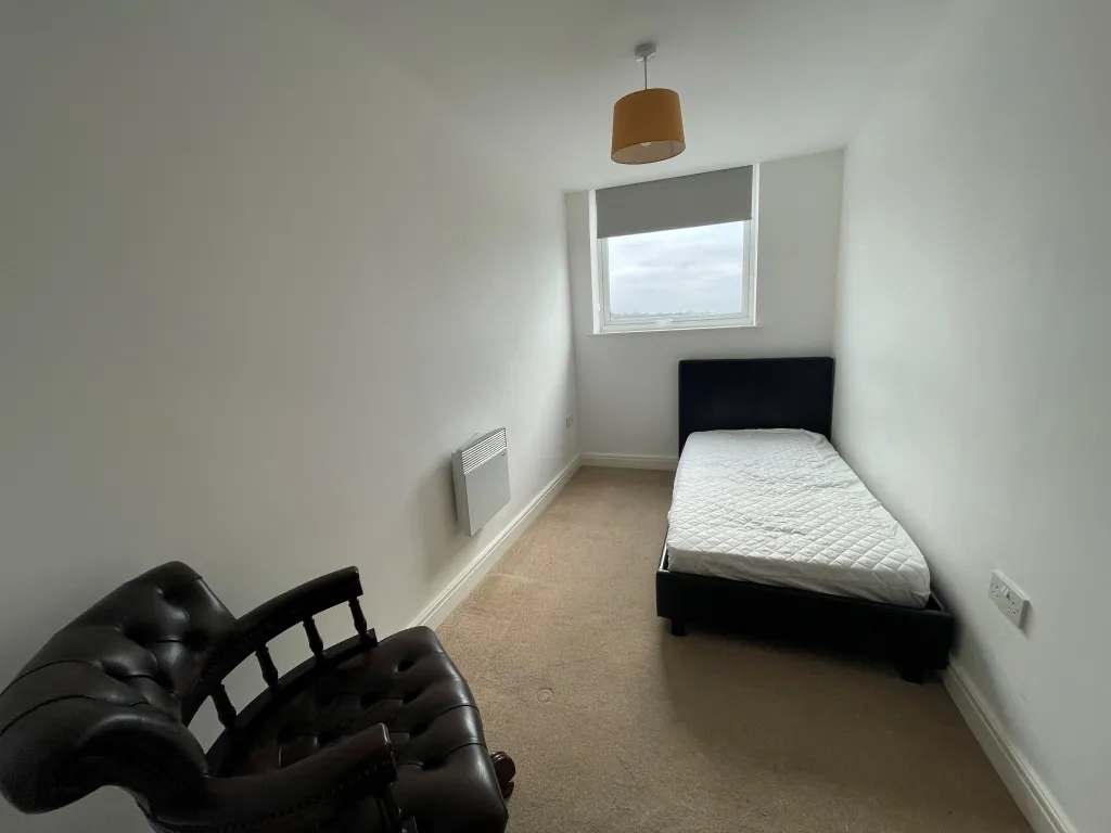Mere Bank, Liverpool, L17, photo 3