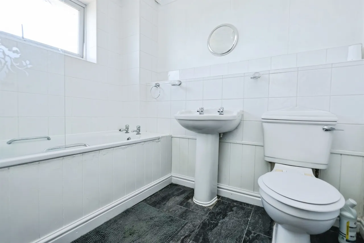 Kings Road, Kings Heath, B14, photo 10