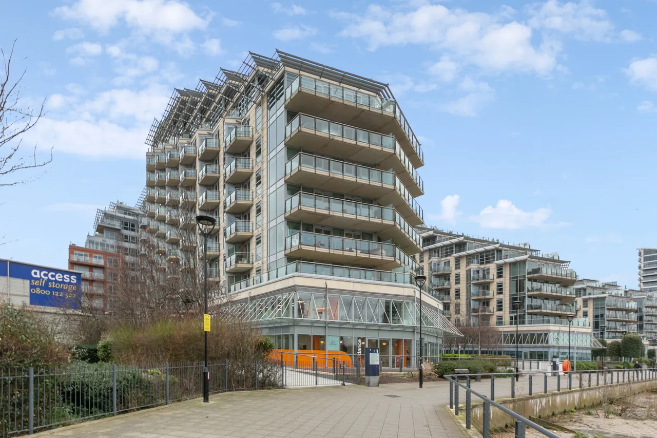 Juniper Drive, London, SW18, photo 21