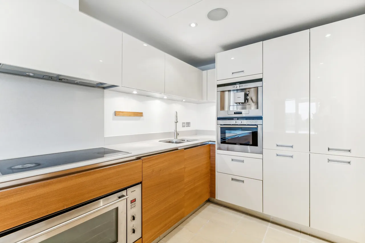 Juniper Drive, London, SW18, photo 15