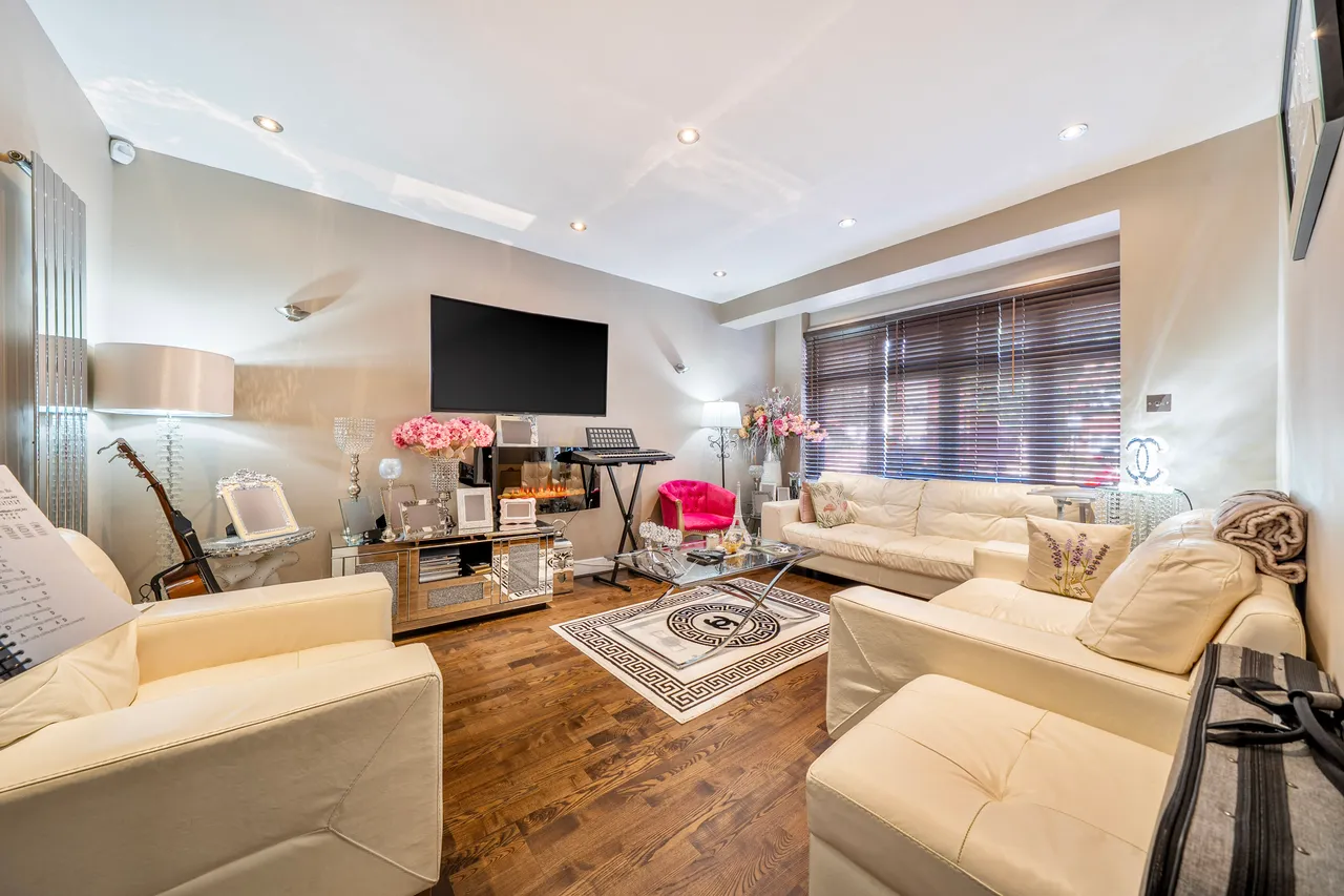 72 Lodge Road, Croydon, photo 2