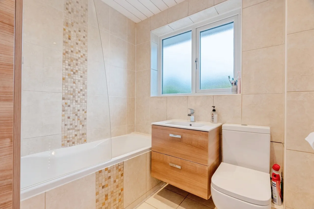 Wellfield Drive, Burnley, Lancashire, BB12, photo 11