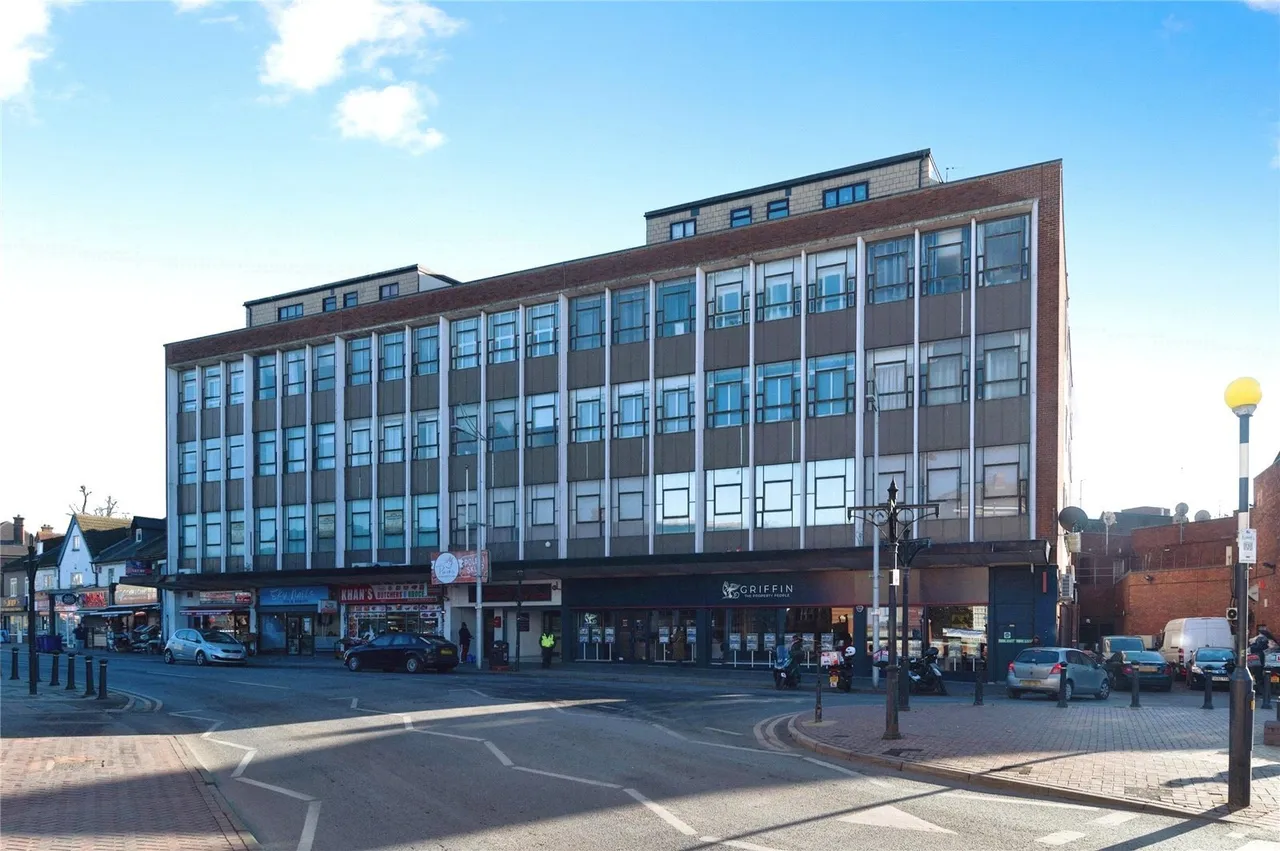Queensgate Centre, Orsett Road, Grays, Essex, RM17, photo 2