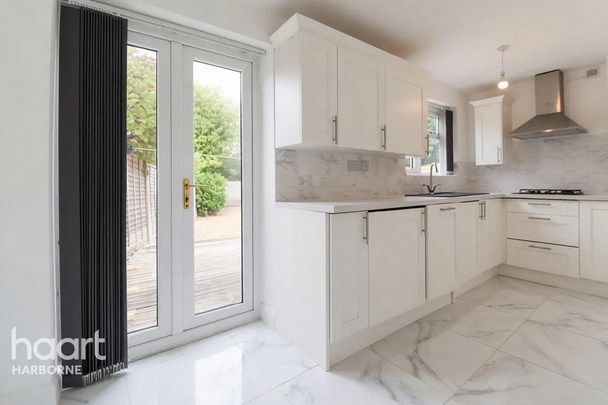 Pennard Grove, Quinton, B32, photo 7