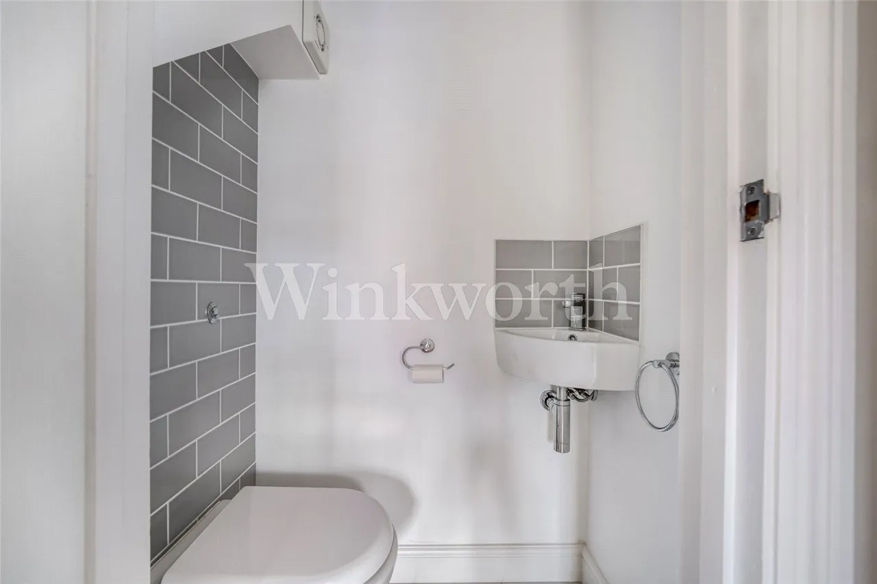 Cheviot Gardens, London, NW2, photo 12
