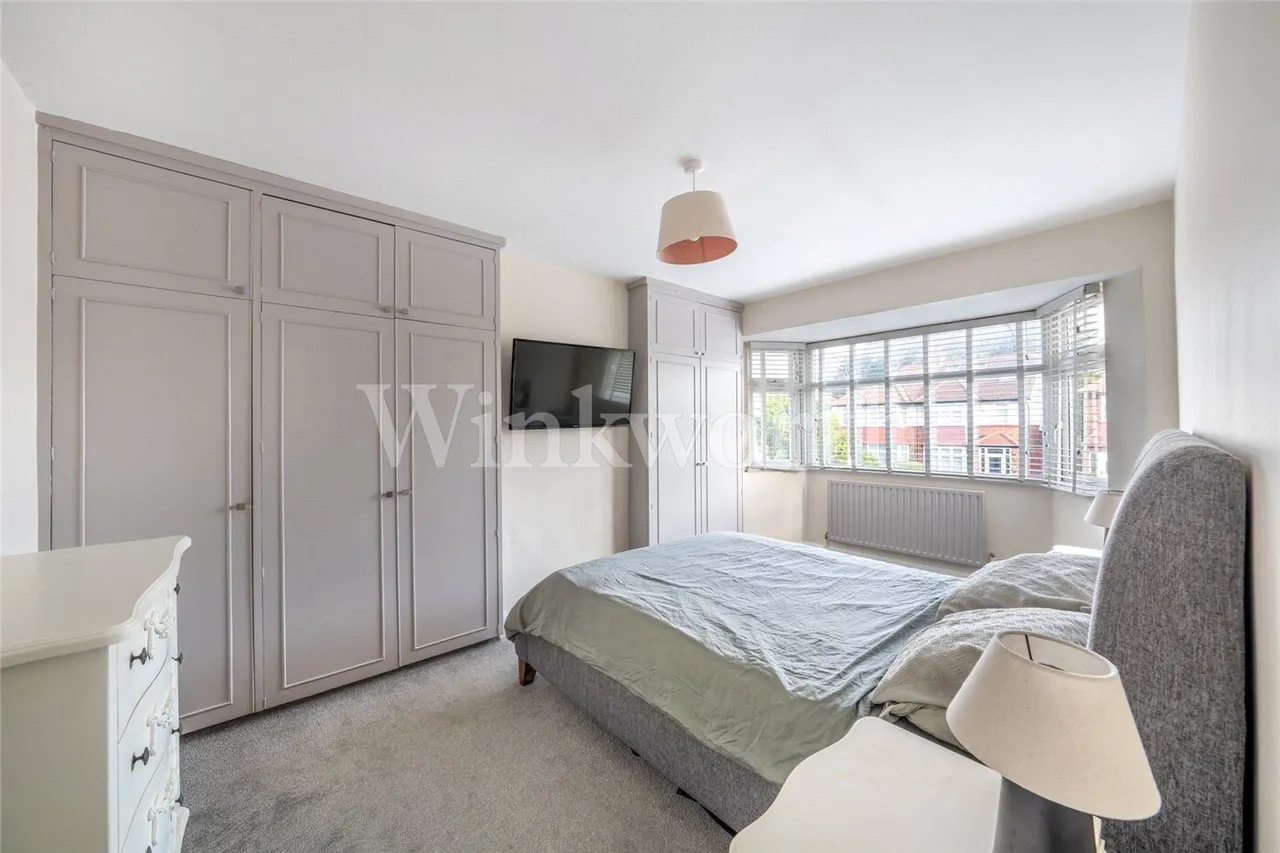 Cheviot Gardens, London, NW2, photo 6