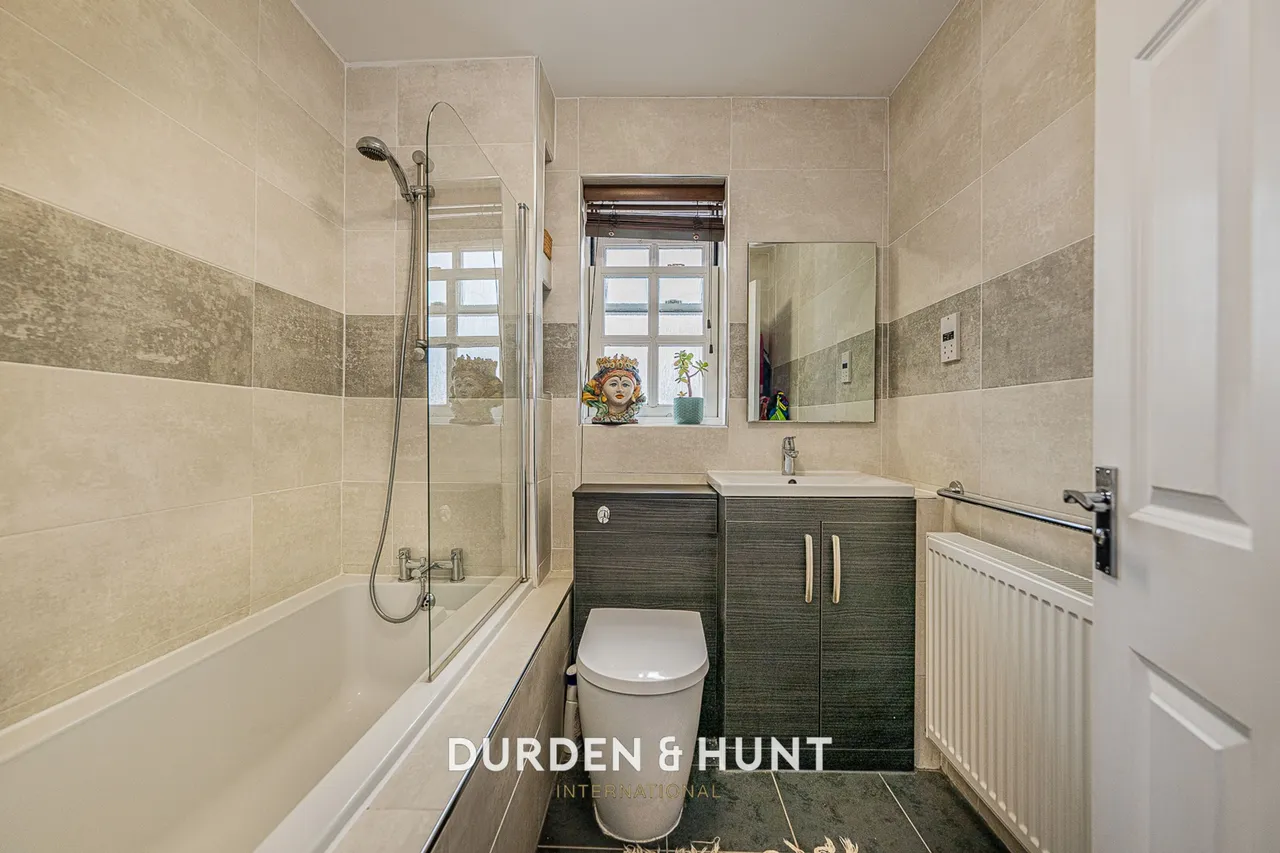 Tern Mews, Wivenhoe, CO7, photo 18