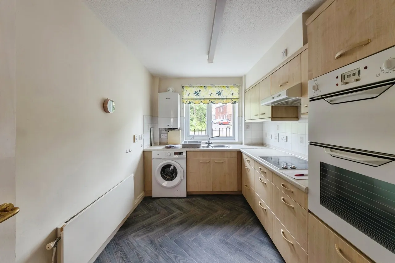 Deerhurst Court, Solihull, B91, photo 6