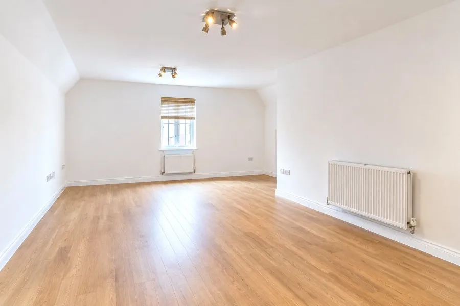 with 1 bedroom in Weavers Close, Great Dunmow, CM6, photo 4