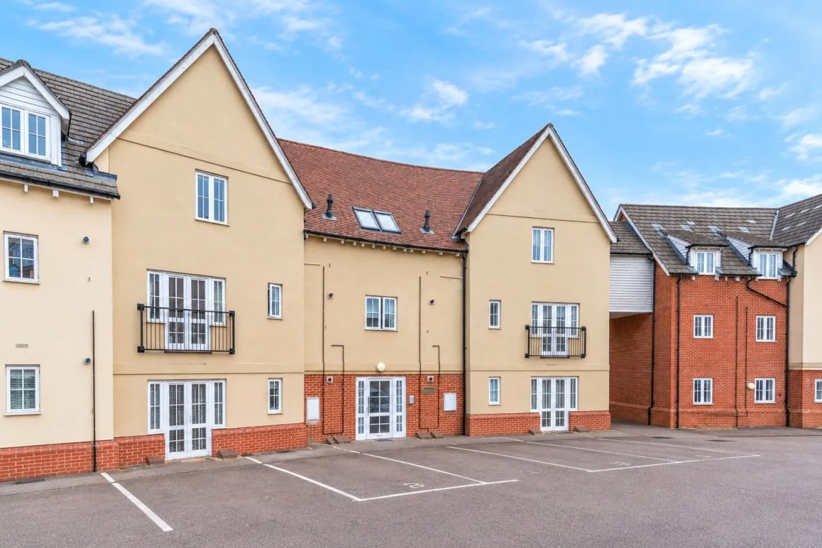 1 bed flat to rent, with 1 bedroom in Weavers Close, Great Dunmow, CM6