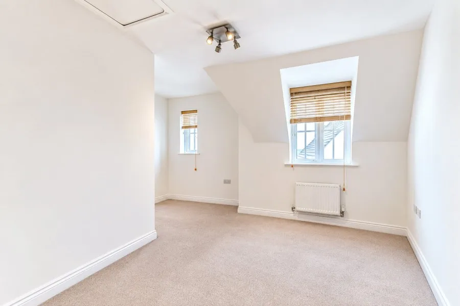 with 1 bedroom in Weavers Close, Great Dunmow, CM6, photo 5