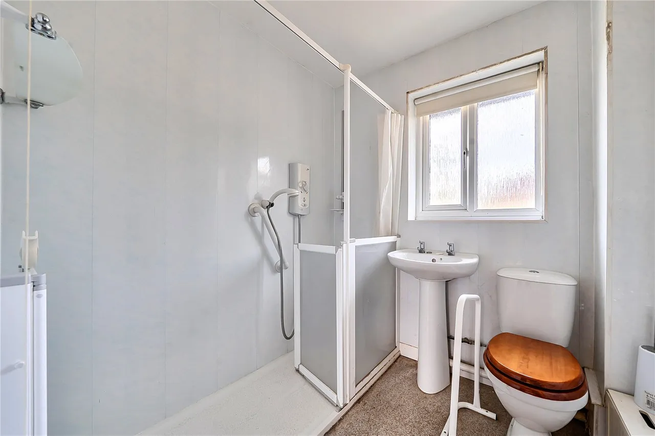 Walnut Gardens, Kington, Herefordshire, HR5 3DN, photo 9