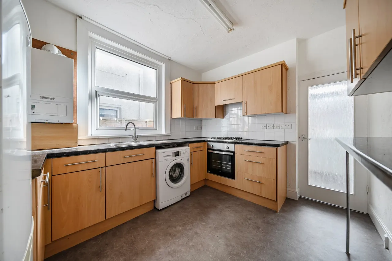 Pretoria Road, Southsea, PO4, photo 3