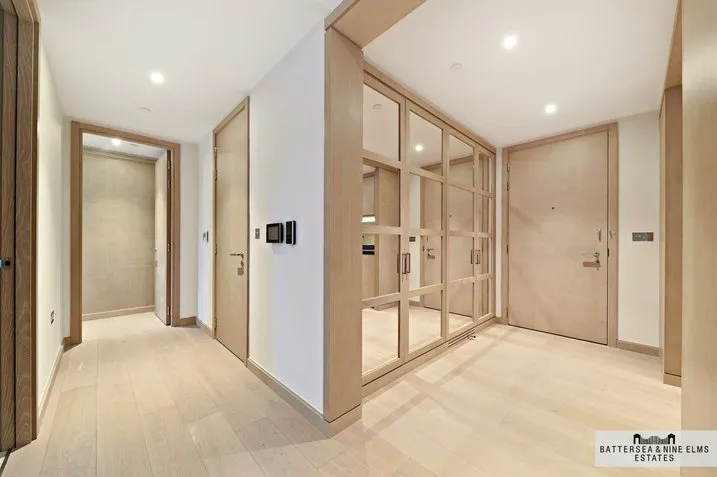 Embassy Gardens, SW11, photo 5