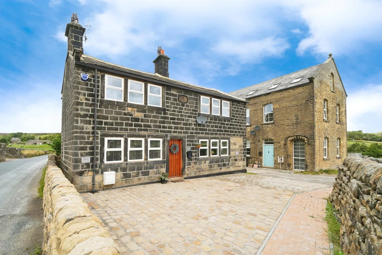 3 bed house for sale — West Shaw, Oxenhope, Keighley