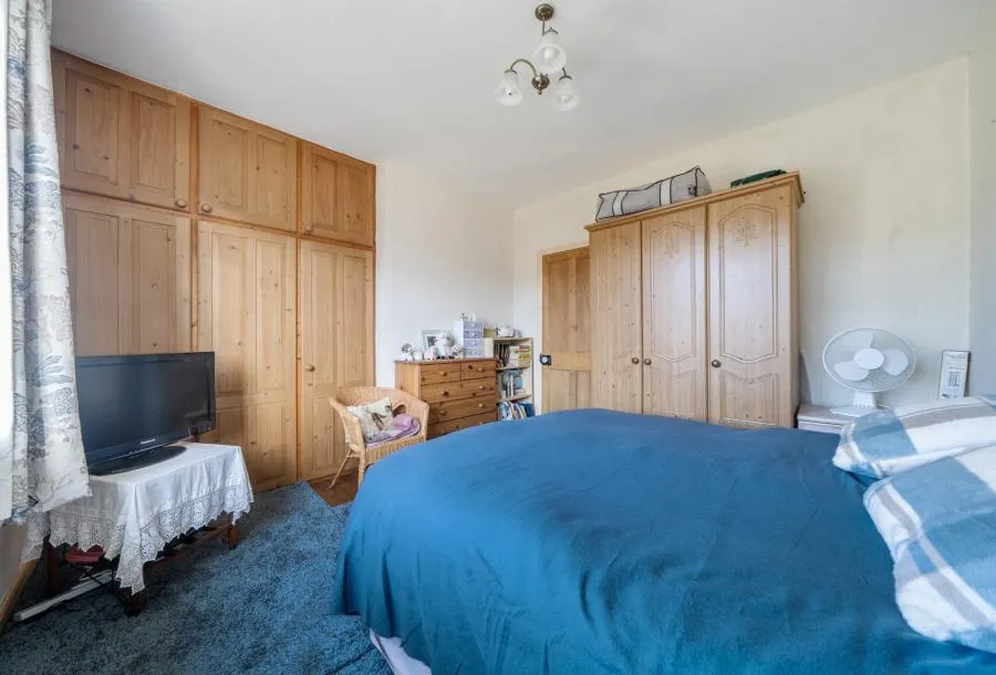 Swindon Lane, Cheltenham, GL50, photo 9