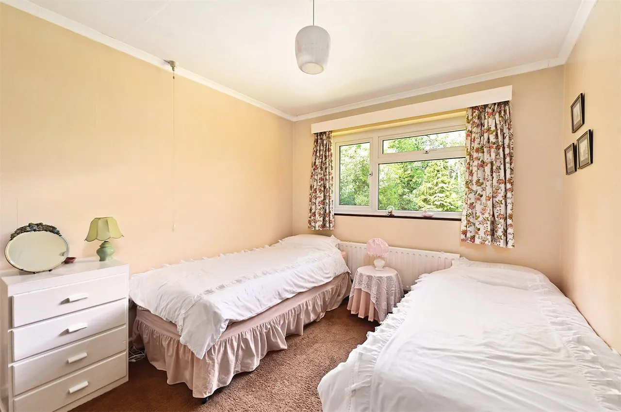 Dinorben Close, Fleet, Hampshire, GU52 7SL, photo 9