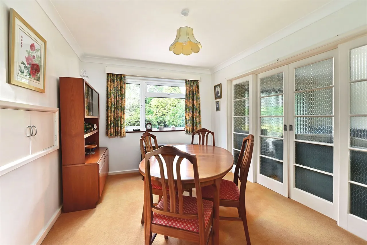 Dinorben Close, Fleet, Hampshire, GU52 7SL, photo 6