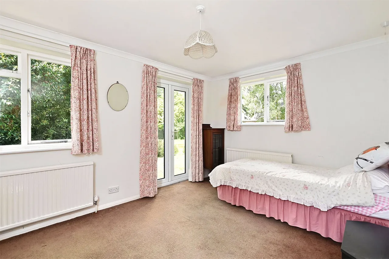 Dinorben Close, Fleet, Hampshire, GU52 7SL, photo 11