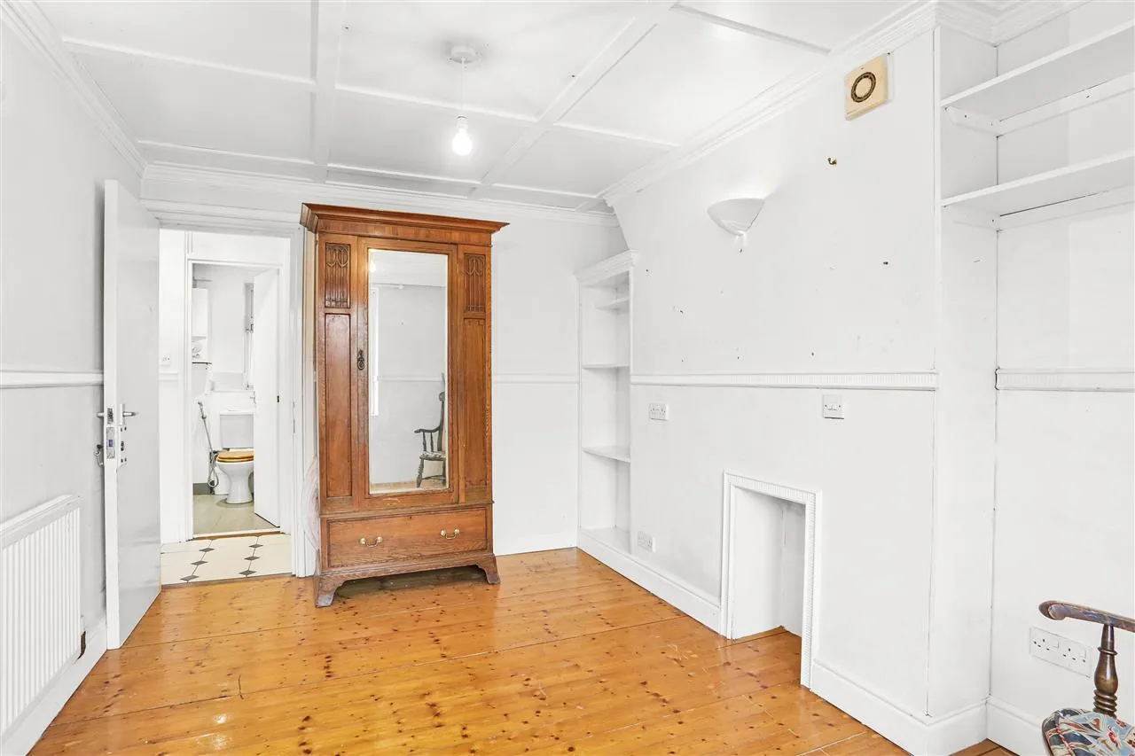 Buckhurst House, Dalmeny Avenue, London, photo 7