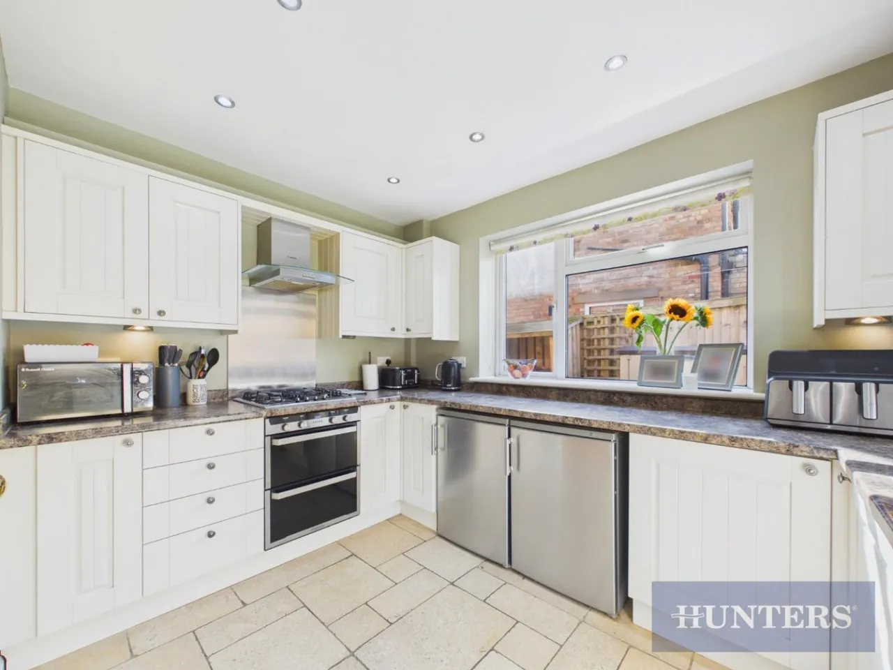 Lady Ediths Avenue, Scarborough, YO12, photo 4
