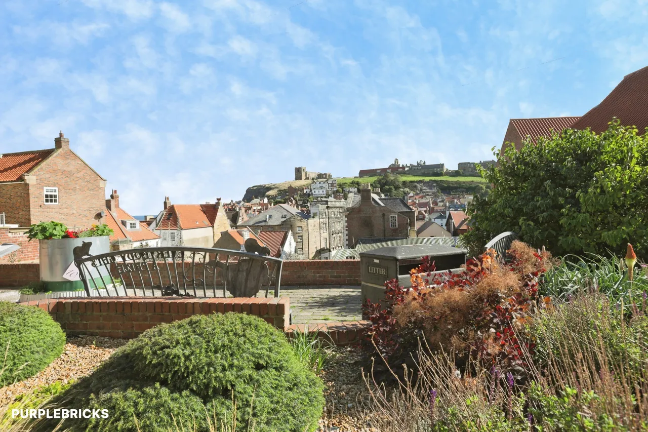 Oswy Square, Whitby, YO21, photo 31