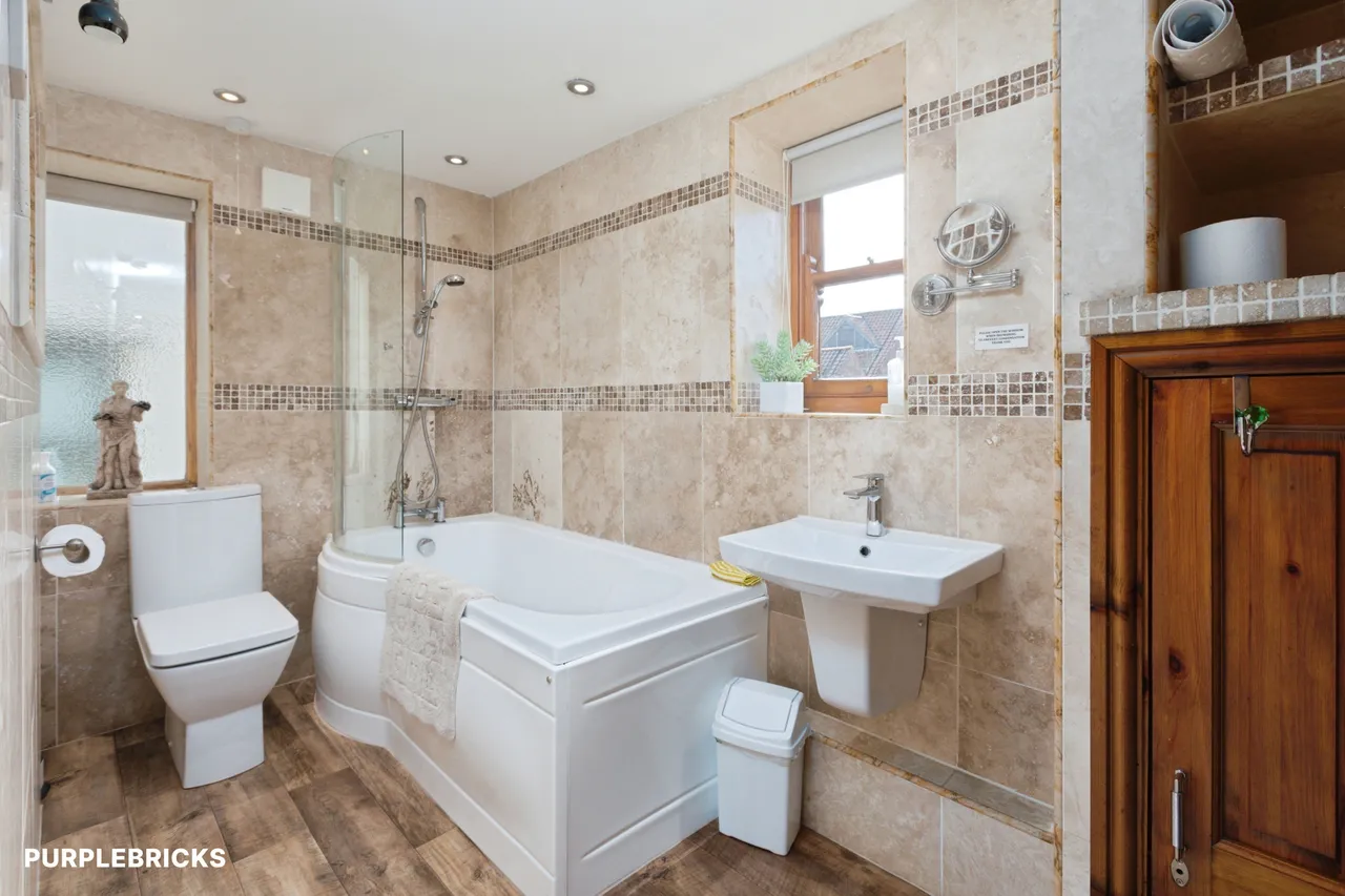 Oswy Square, Whitby, YO21, photo 17