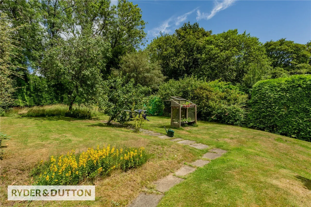 Thorncliffe Park, Royton, OL2, photo 30