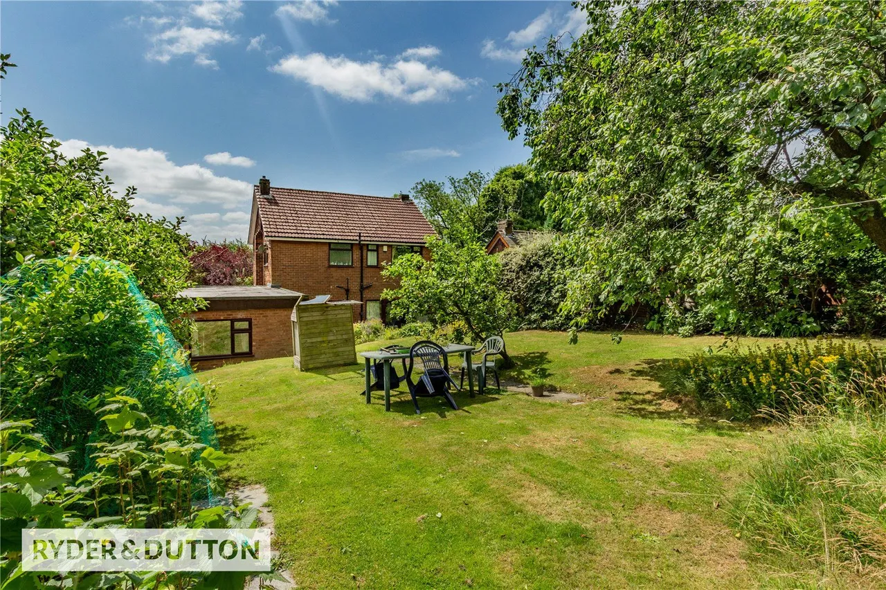 Thorncliffe Park, Royton, OL2, photo 4