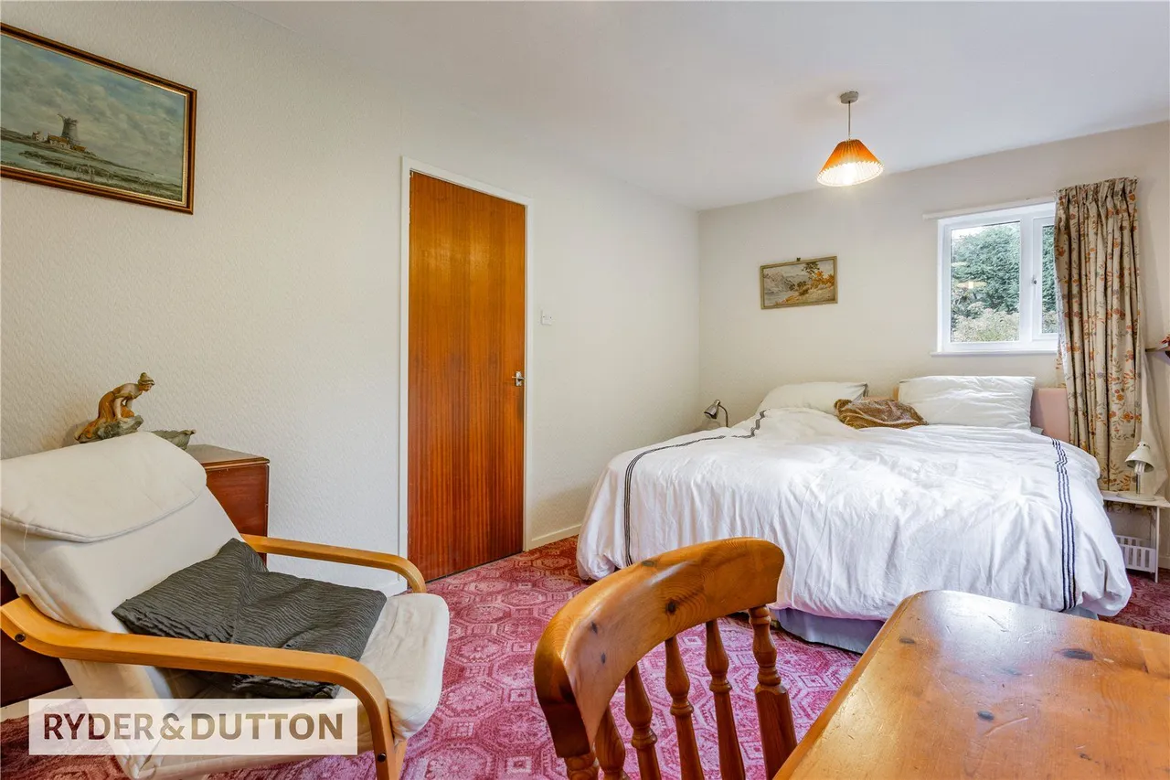 Thorncliffe Park, Royton, OL2, photo 14