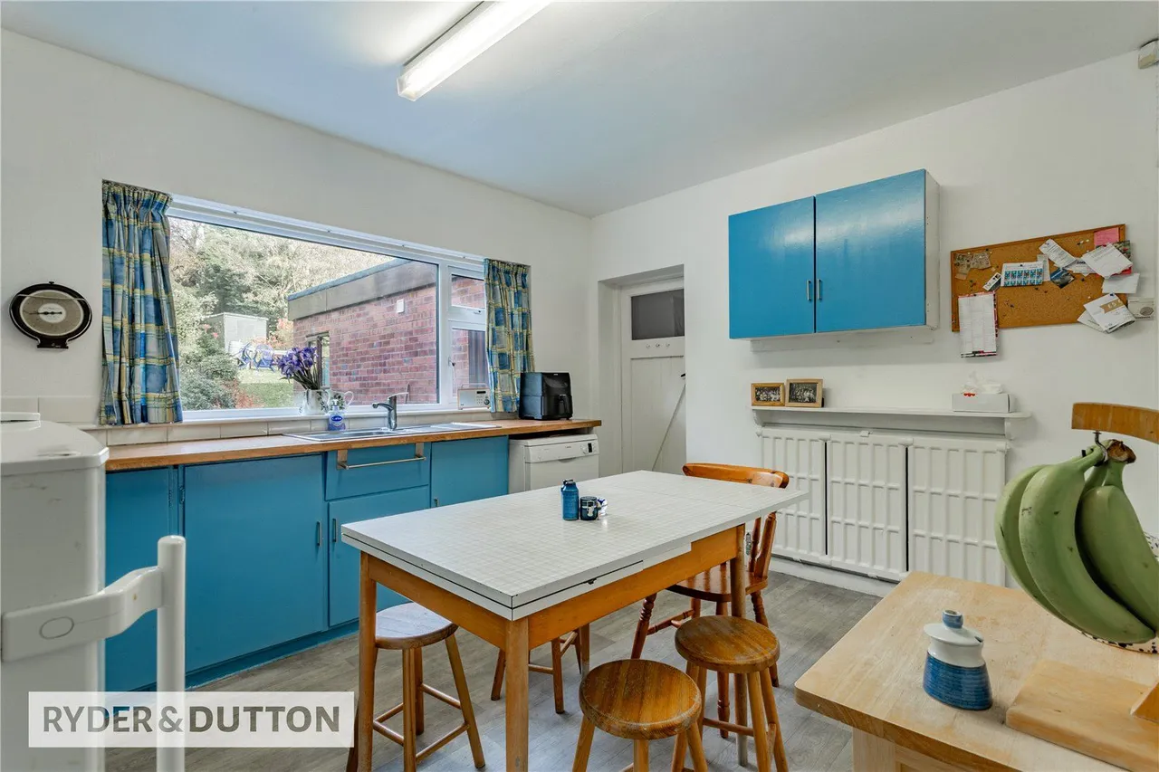 Thorncliffe Park, Royton, OL2, photo 12