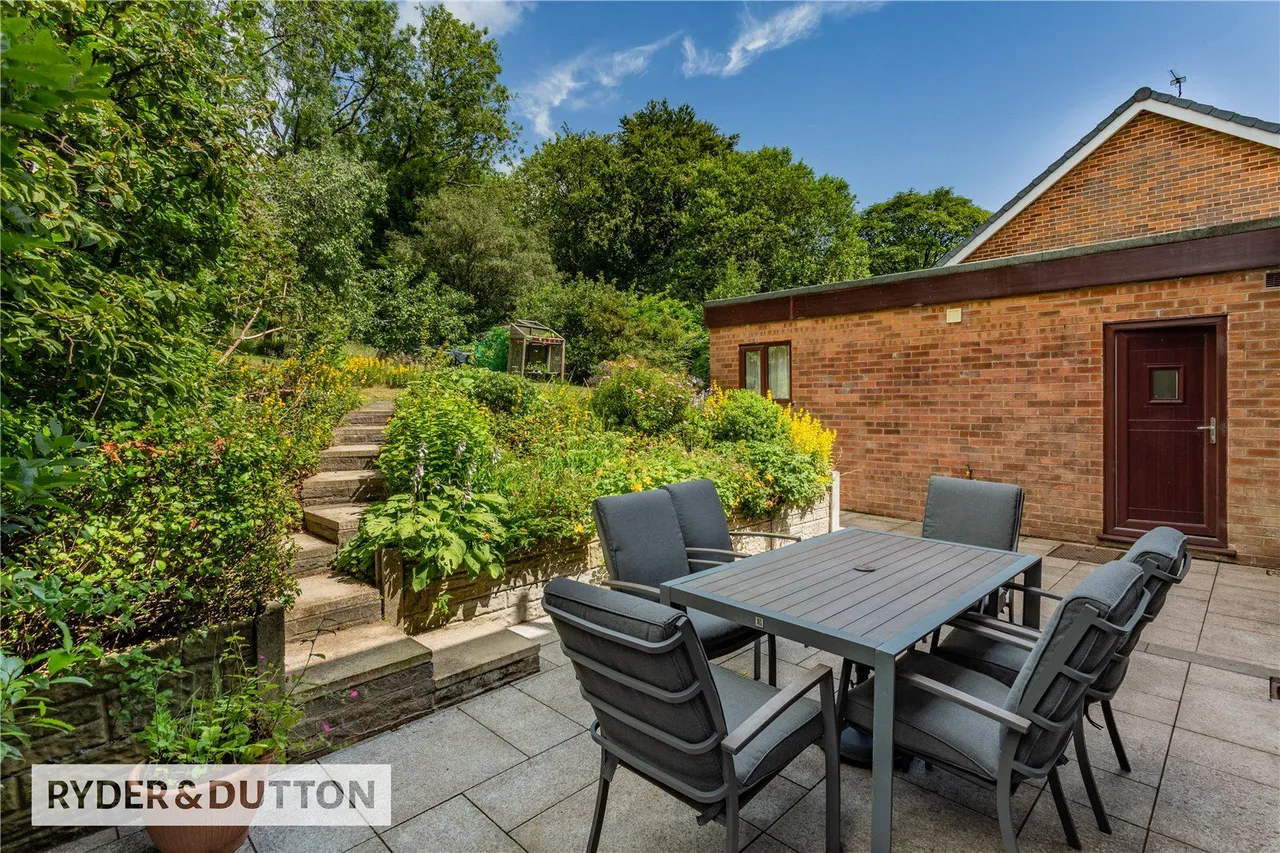Thorncliffe Park, Royton, OL2, photo 5