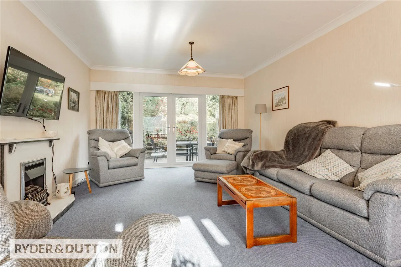 Thorncliffe Park, Royton, OL2, photo 7