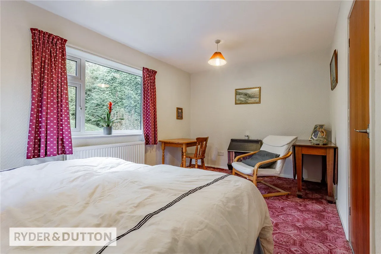 Thorncliffe Park, Royton, OL2, photo 15