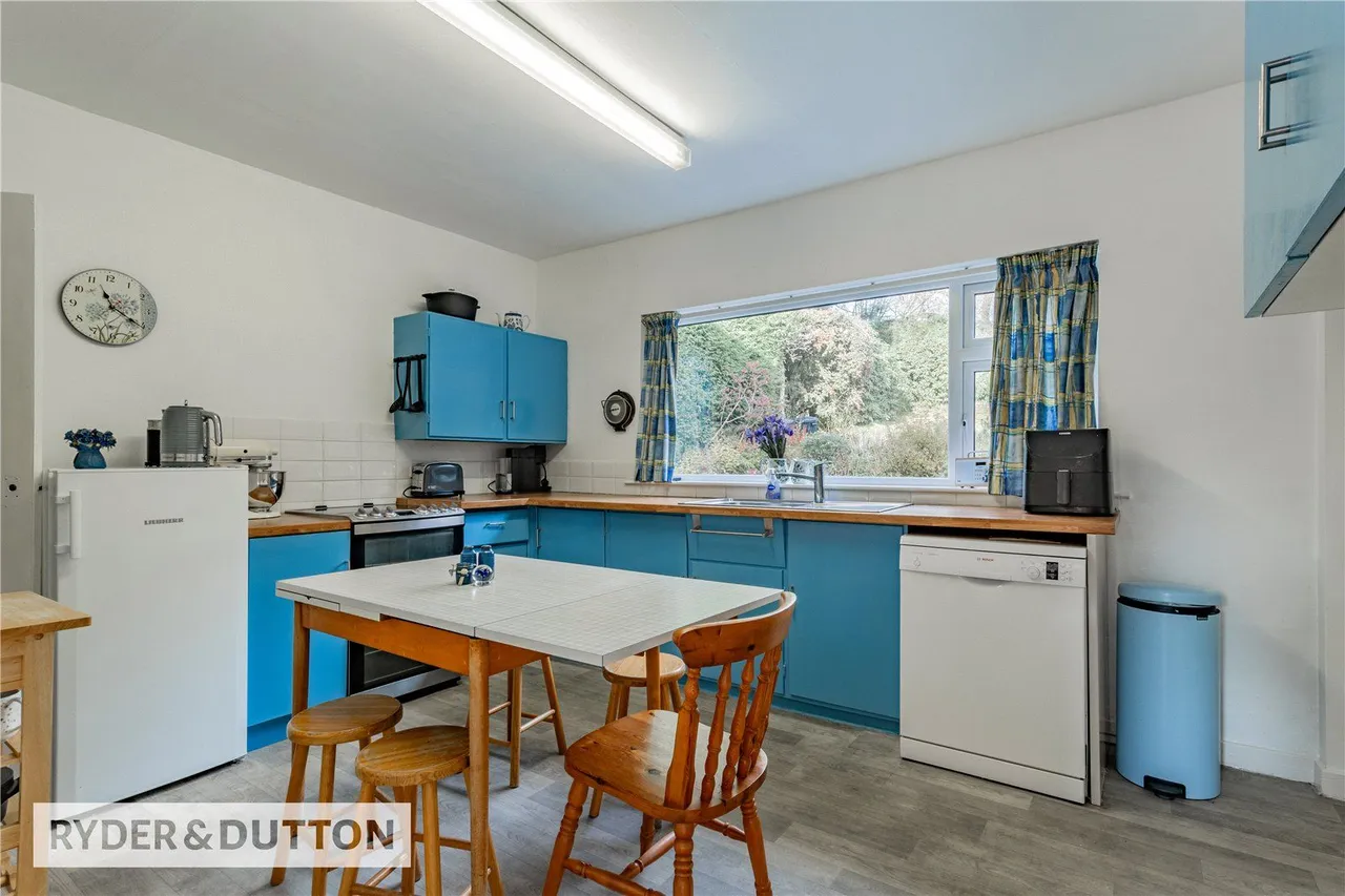 Thorncliffe Park, Royton, OL2, photo 11