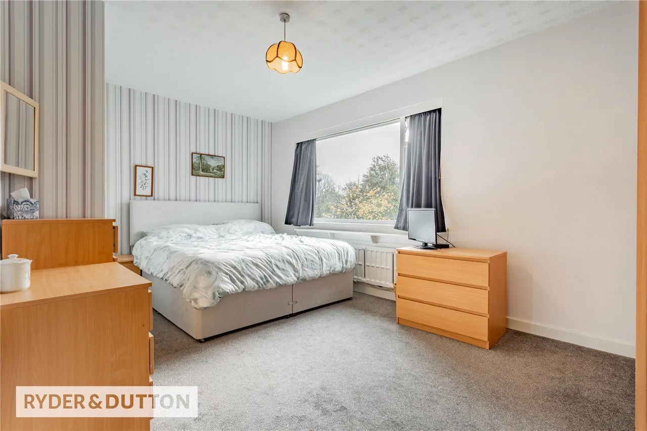 Thorncliffe Park, Royton, OL2, photo 17
