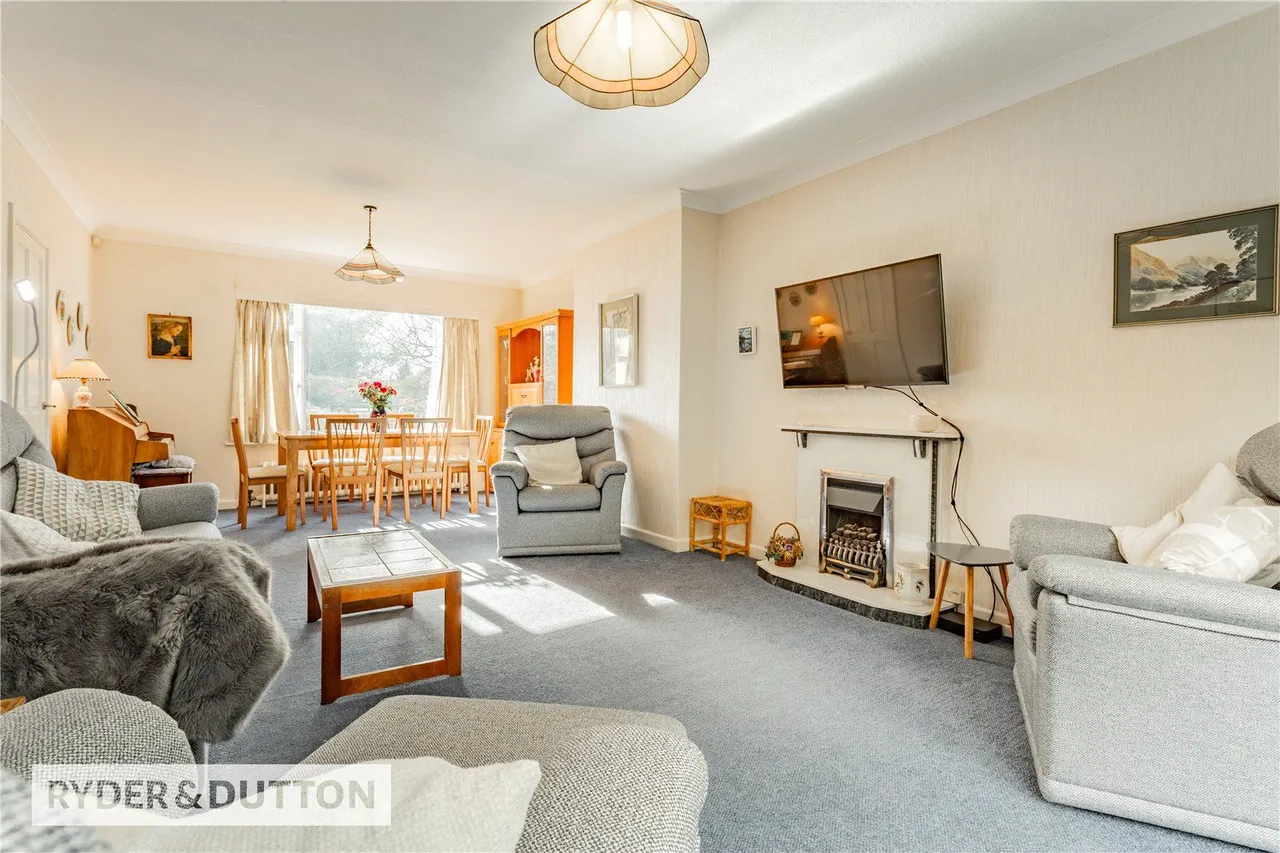 Thorncliffe Park, Royton, OL2, photo 8